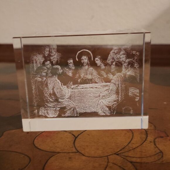 The Last Supper Jesus Christ Etched Paperweight - Picture 4 of 4